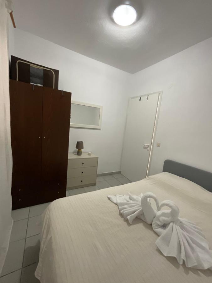 Mimi'S Apartments 波利克罗诺 外观 照片